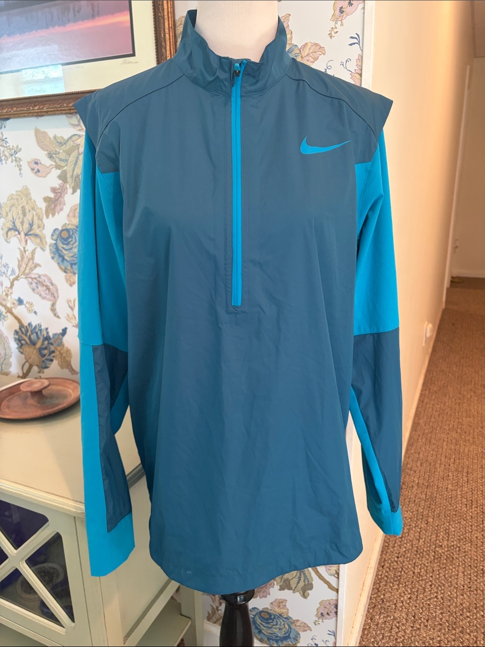 Nike Golf Hyper Adapt Men’s Wind Half Zip Jacket